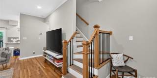 312 W 10th Street Gallery 7