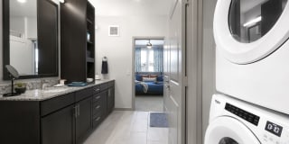 Korina and Alder at The Grove Korina and Alder at The Grove Gallery 39