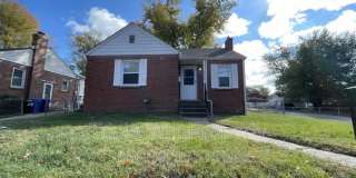 1004 N New Florissant Rd Gallery 1