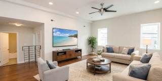 404 Queen Street - Unit #9 404 Queen Street - Unit #9 Gallery 1