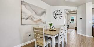 Beautiful 4 bedroom home with Solar Panels Gallery 13