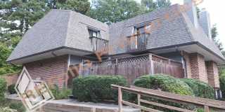 Beautiful 2 bedroom 2.5 bath Condo w/ Reserved Parking Space @ Finley Forest, Chapel Hill, Available June 12th! Gallery 1