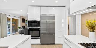 Stylish Condo in Desirable Alta Heights Neighborhood Gallery 9