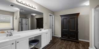 77 Lakeshore Parkway Gallery 24