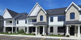 Emery Oak-2Br/2Ba Rental Home-First Floor Gallery 1