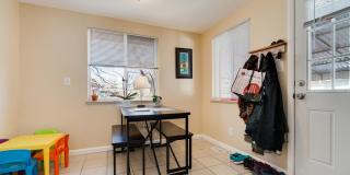 Roomy Sunnyside Duplex with Finished Basement in a Prime Location Gallery 11