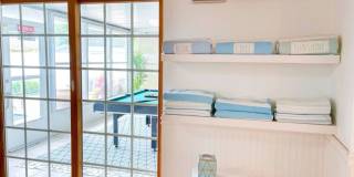Stylish Heated Pool House  Near the Beach Gallery 14