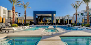 Maverick Gallery 225