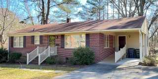 Fully Furnished~All Inclusive~Waiting For YOU! Gallery 1