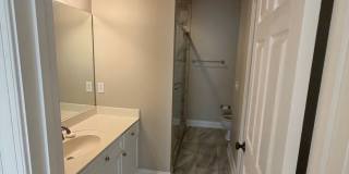 Cozy Condo in Gardens at Gatewood! Gallery 13