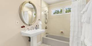 Luxury, Pool, AC & Stunning Ocean Views: Hale Makana Luxury, Pool, AC & Stunning Ocean Views: Hale Makana Gallery 30