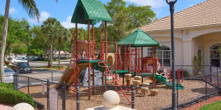 9112 Myrtlewood Circle W Gallery 24