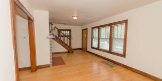 SUMMER SPECIAL! Available July 2026! 3 Bed, 1.5 bath Home Gallery 10