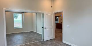 Massive 4 Bed 3 Bath on 2.64 acres in Ace Acres Gallery 21
