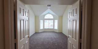Single Story Home w/Pool in The Lakes! Gallery 25