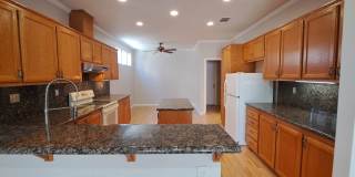 Spacious & Great Design Home in Suisun Gallery 9