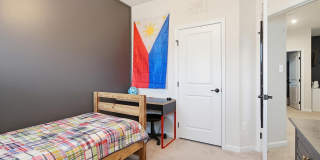 133 LIMPKIN Avenue Gallery 24