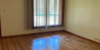 Brick 4 Bedrooms house is South Euclid With 2 Cars Detached Garage for Rent Gallery 15