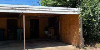 3617 1/2 North Drexel Boulevard Gallery 17