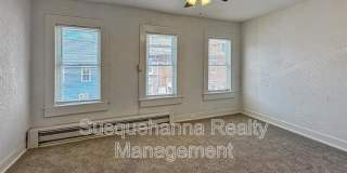 537 Woodward Street Gallery 10