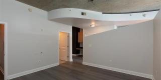 400 W Peachtree Street Gallery 8