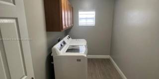 1305 SW 22 pl Gallery 14
