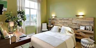 Elan Redmond Gallery 17