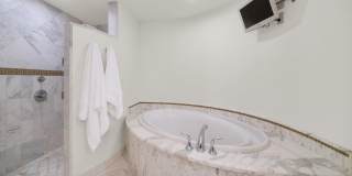 Rates Vary: 14,995 - $24,995 Gallery 22