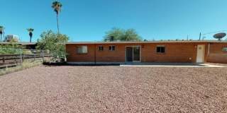 2545 North Euclid Avenue Gallery 12