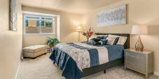 Beautiful Top Floor 2 Bed 2 Bath Condo in Factoria Beautiful Top Floor 2 Bed 2 Bath Condo in Factoria Gallery 5