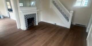 Remodeled West Side 3 Bedroom House Gallery 8