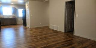 28 Empire Loop Gallery 3