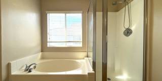 5 bed, 3 bath located in Corona CA! Gallery 27