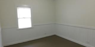 611 Johnson Street- OFFERING 1 MONTH FREE WITH A YEAR'S LEASE! Historic Downtown living! New paint and flooring throughout! New appliances! Recent price reduction! Gallery 24