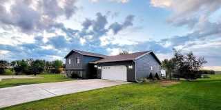 4 Bedroom 3 Bath Home for Rent Gallery 1