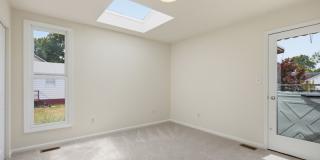 301 Kenmore Avenue Gallery 10