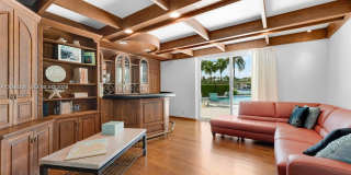8900 Bay Dr Gallery 17