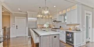 4753 North Hamilton Ave. Gallery 1