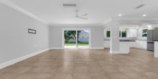 1180 Southwest 17th Street Gallery 9