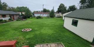 AVAILABLE September 1st- 4 Bed 3 Bath w/ Spacious Back Deck - SHORT TERM LEASE TILL END OF APRIL Gallery 36