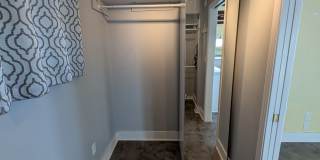 A Storybook Dream in Kingston, Available Now! Lowbank Waterfront, Beach Access, Panoramic Views & More. Gallery 10