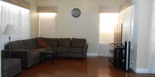 Desert Shore Beautiful 4 Bedroom Home! Gallery 4