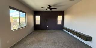 538 West Chatfield Street Gallery 11