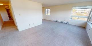 1744 Gallery 33