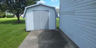Spacious 4-Bedroom Pet-Friendly Home with Garage and Hardwood Floors Gallery 20