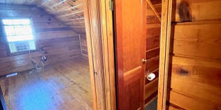 Very Unique 5 Bedroom Home on Large Lot Gallery 44