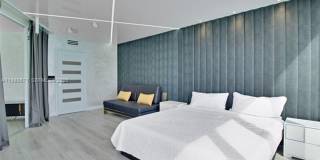 16699 Collins Ave # 2002 (A11980571) Gallery 10