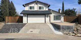 1761 Klamath River Drive Gallery 1