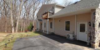 118 QUAINT ACRES Drive Gallery 5