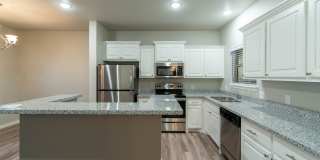 Short Term Leases Available! Gallery 5